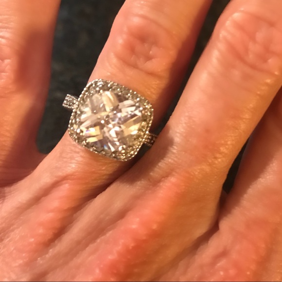 Cubic Zirconia gorgeous ring made by li Sophia - Picture 5 of 5